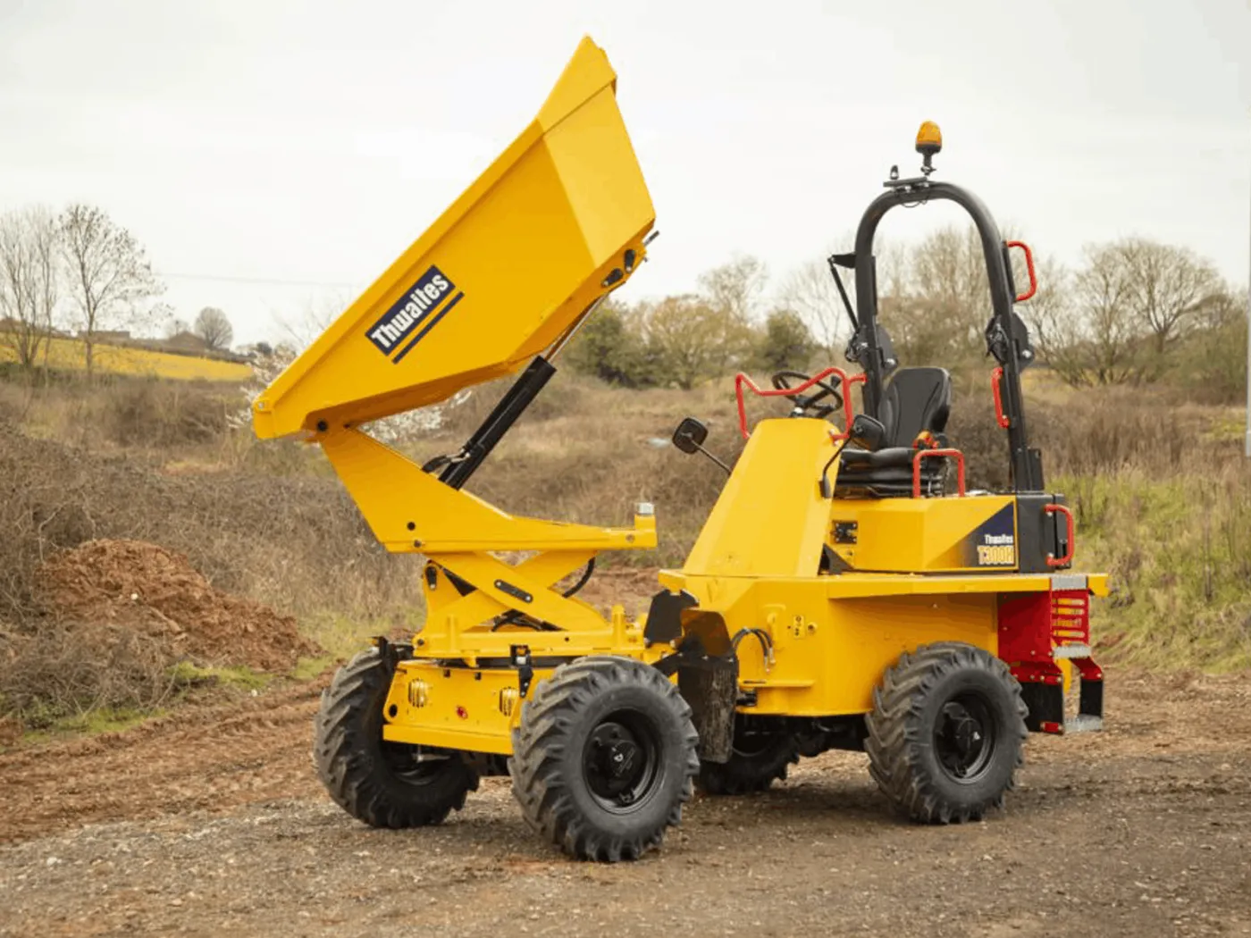 t300h-3-tonne-hi-swivel_dumper_oppe_thwaites_zeppelin_rental.png